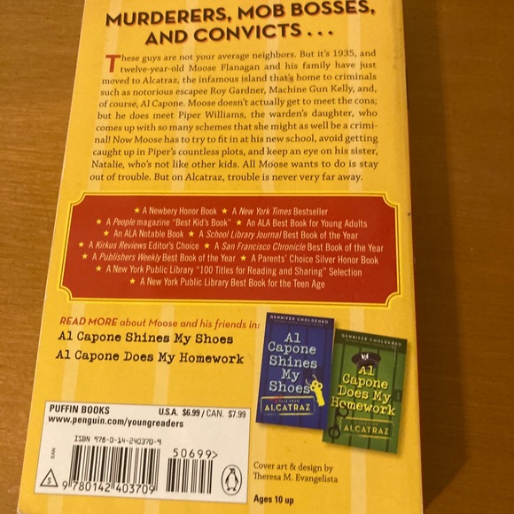 Books - Picture 4 of 4